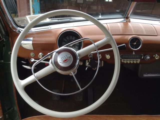 1950 green Ford Convertible Convertible