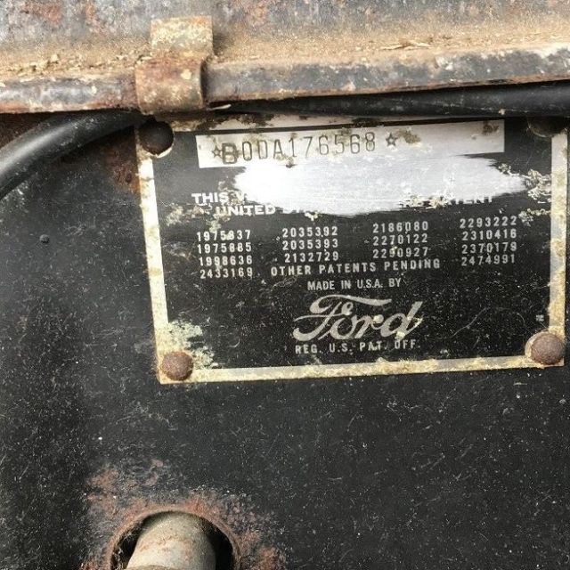 1950 Flat Black Ford Deluxe Sedan