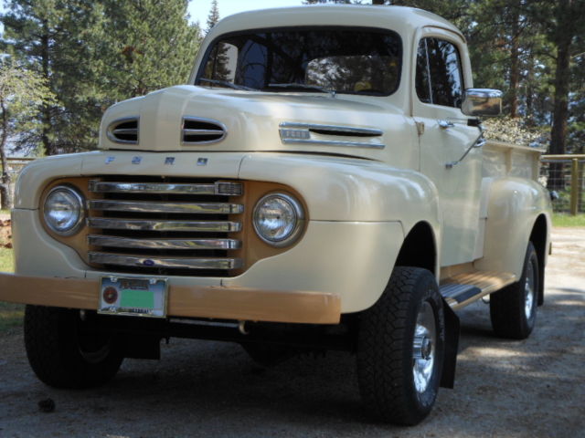 1950 Tan Ford F-100