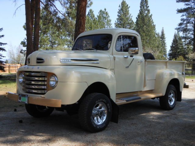 1950 Tan Ford F-100