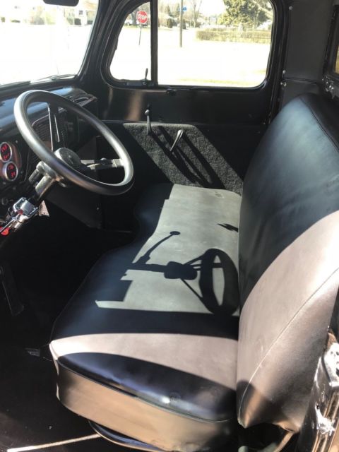 1950 Black/Burgundy Ford F-100 Standard Cab Pickup