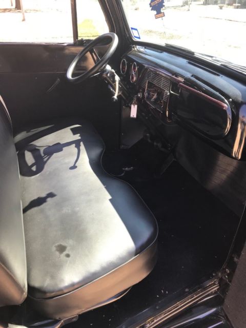 1950 Black/Burgundy Ford F-100 Standard Cab Pickup