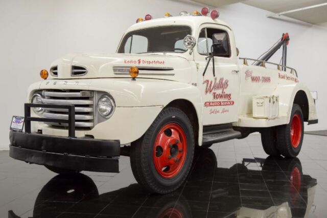 1950 White Ford F5 Tow Truck --