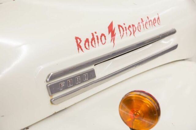 1950 White Ford F5 Tow Truck --