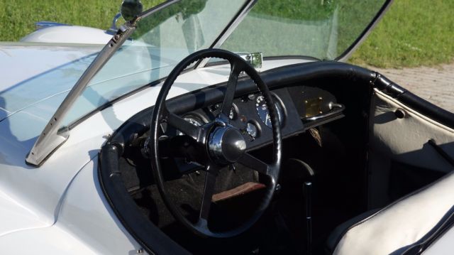 1950 White Jaguar XK U/K