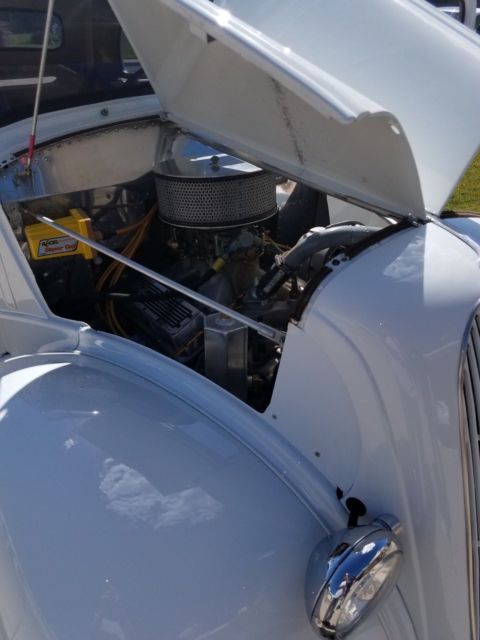 1951 White Ford Anglia