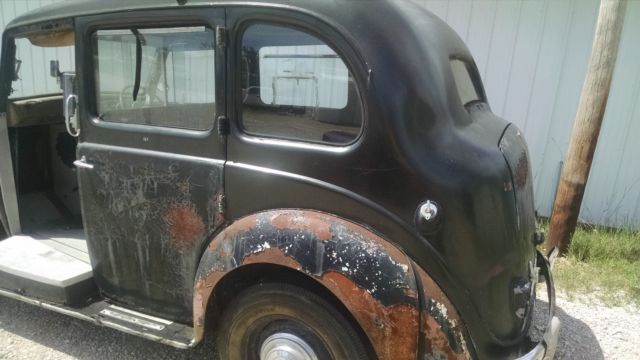 1951 Black Austin Healey austin healy Sedan