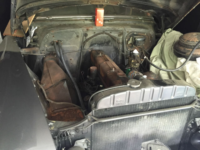 1951 Gray Chevrolet DELUXE Coupe