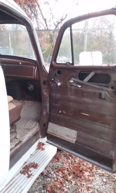 1951 White Chevrolet Chevy Wagon