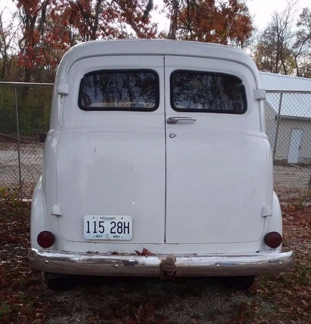 1951 White Chevrolet Chevy Wagon