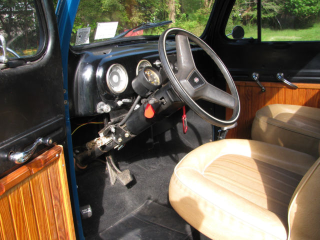 1951 Teal Ford F-100 pick up