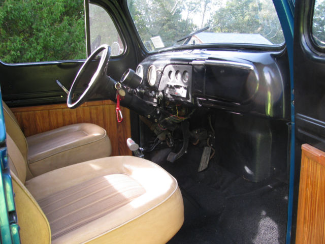 1951 Teal Ford F-100 pick up