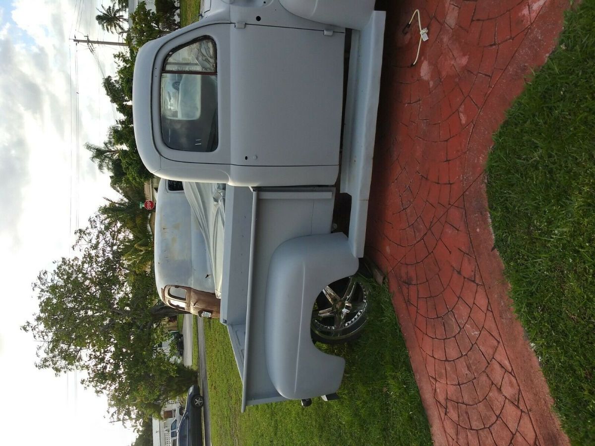 1951 Ford F-100 Pickup