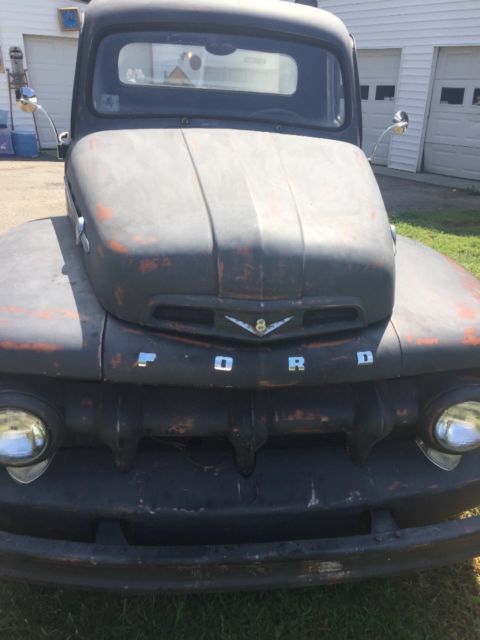 1952 Ford F-100 Standard Cab Pickup