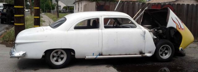 1951 Ford Custom 2D Sedan