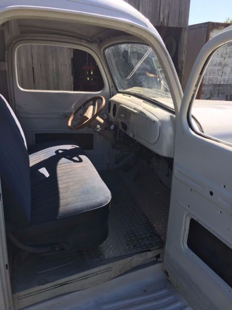 1951 Grey Ford F-100