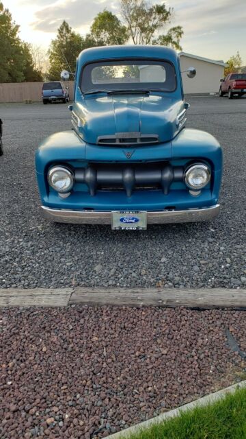 1951 Blue Ford f1 Pickup
