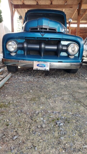 1951 Blue Ford f1 Pickup