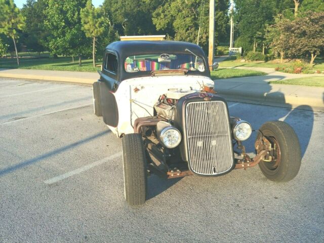 1951 Black Ford F1 Pick Up