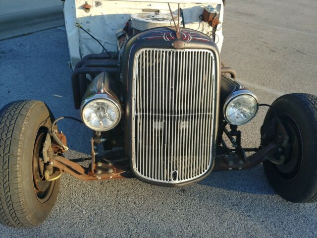 1951 Black Ford F1 Pick Up