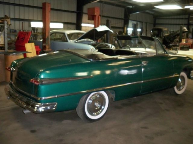 1951 Green Ford coupe 2 door Coupe