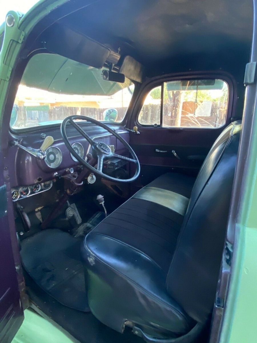 1951 Green Ford F-100 Standard Cab Pickup