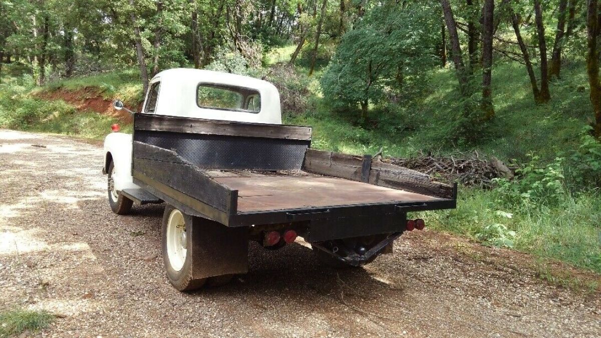 1951 White GMC 250 flatbed