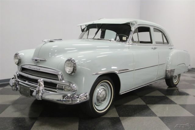 1951 Gray Chevrolet Deluxe
