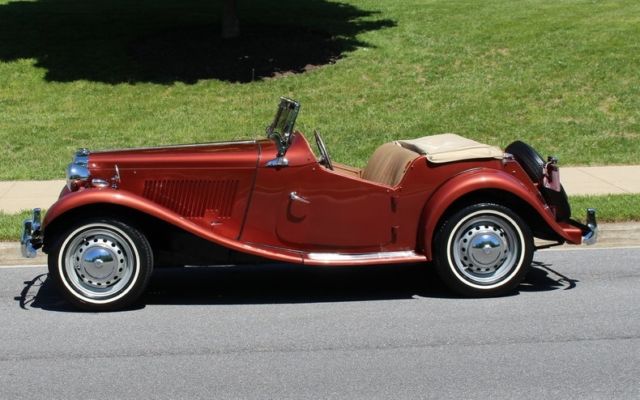 1951 Sunset Bronze MG T-Series Roadster
