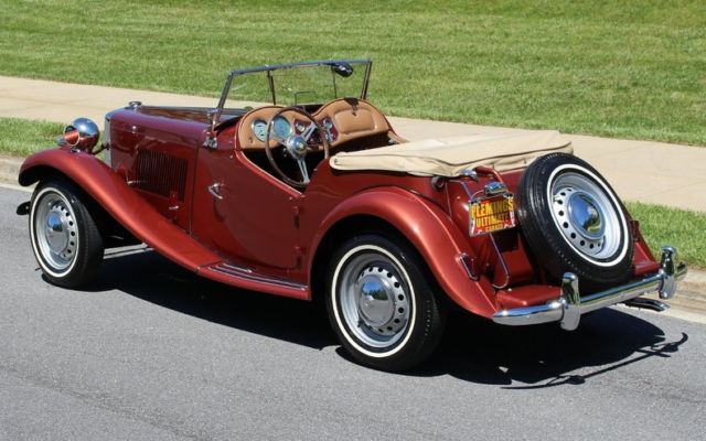 1951 Sunset Bronze MG T-Series Roadster