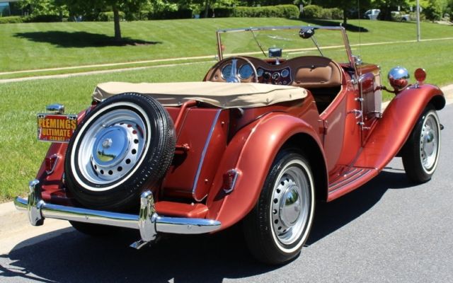 1951 Sunset Bronze MG T-Series Roadster
