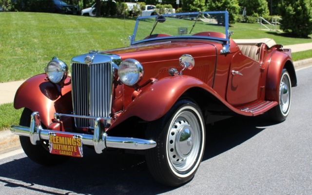 1951 Sunset Bronze MG T-Series Roadster