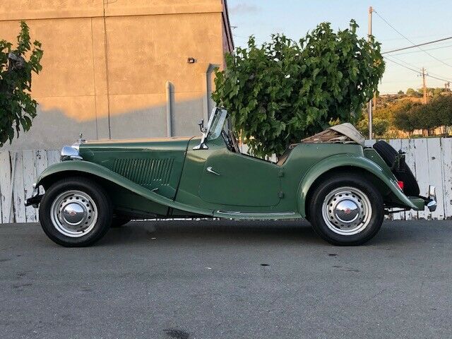 1951 Green MG T-Series CONVERTIBLE