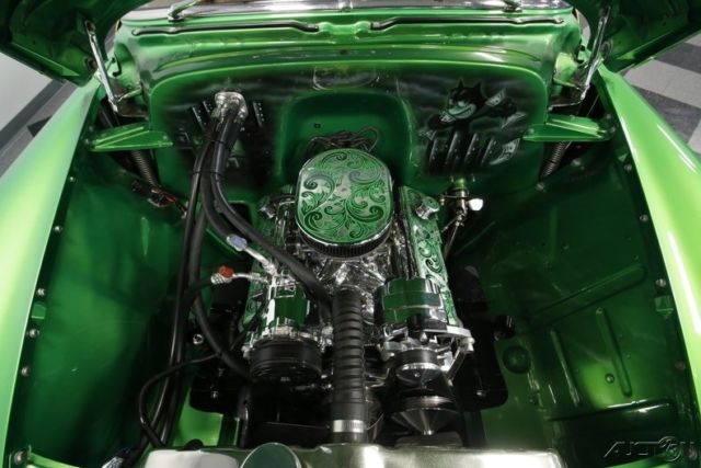 1951 Green Chevrolet Custom Deluxe