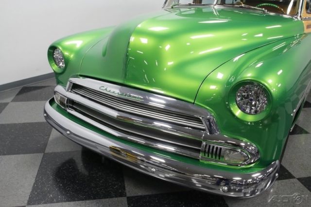 1951 Green Chevrolet Custom Deluxe