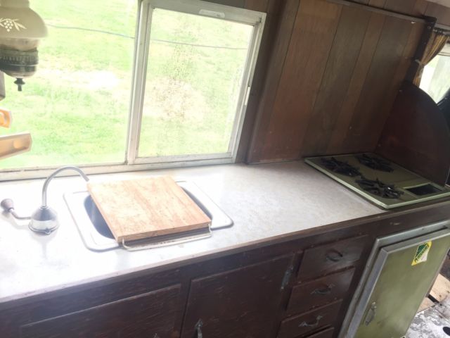 1951 white/blue Chevrolet Grumman Van Camper