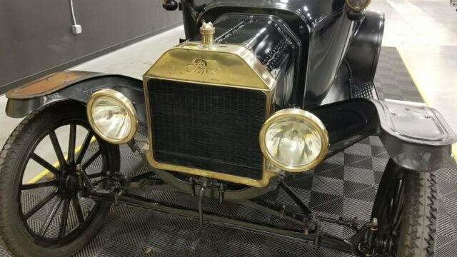 1915 Black Ford Model T