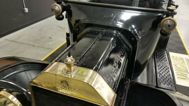 1915 Black Ford Model T