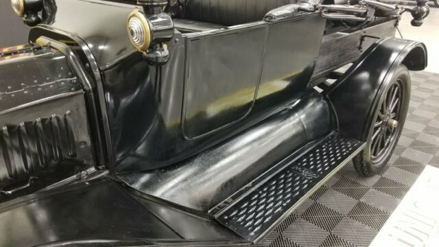 1915 Black Ford Model T