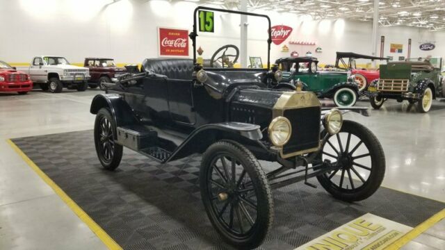 1915 Black Ford Model T