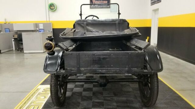 1915 Black Ford Model T