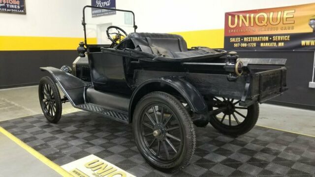 1915 Black Ford Model T