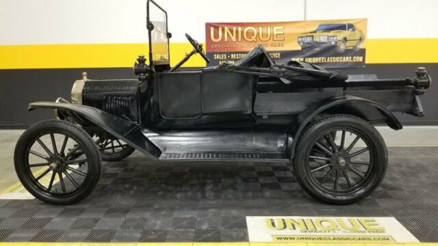 1915 Black Ford Model T