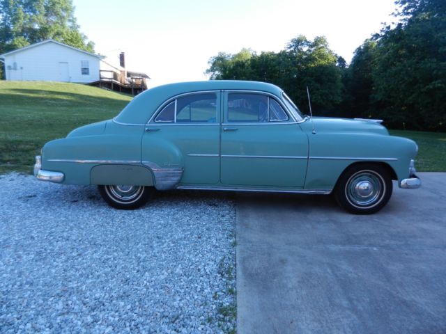 1952 Green Chevrolet Bel Air/150/210 Sedan