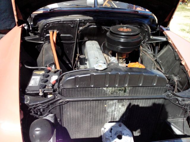 1952 salmon Chevrolet Bel Air/150/210