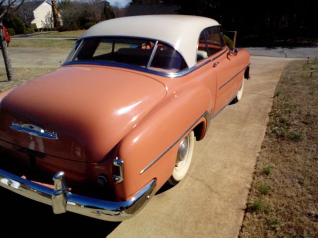1952 salmon Chevrolet Bel Air/150/210