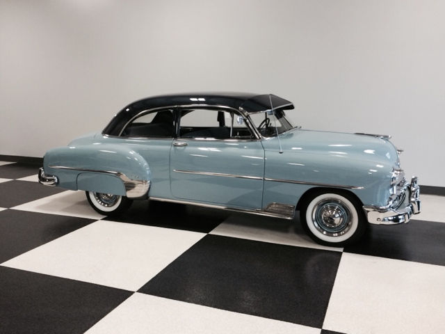 1952 Blue Chevrolet DELUXE Coupe