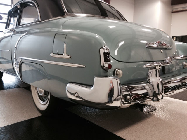 1952 Blue Chevrolet DELUXE Coupe