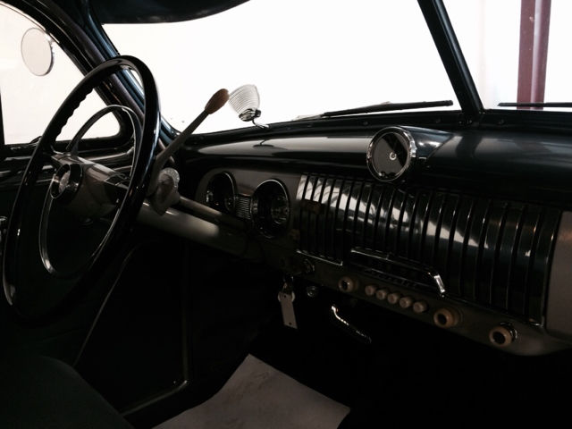 1952 Blue Chevrolet DELUXE Coupe