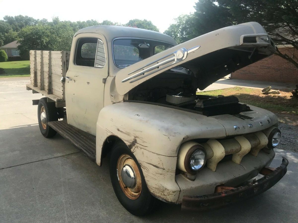 1952 Ford F-100
